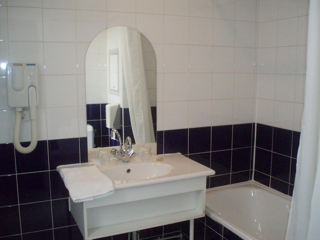 Mon Reve Hotel Parijs Kamer foto